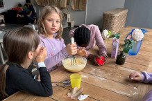 Samen bakken en experimenteren